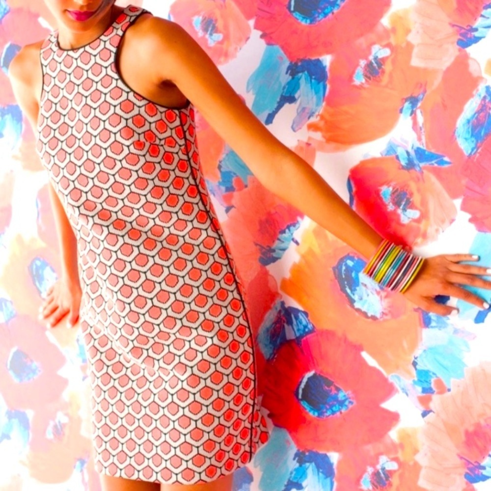 - NWT Trina Turk Hot Coral Black Rosalynn Retro Geometric Shift Dress